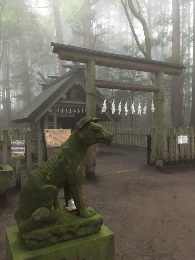 寶登山(宝登山)神社の奥宮