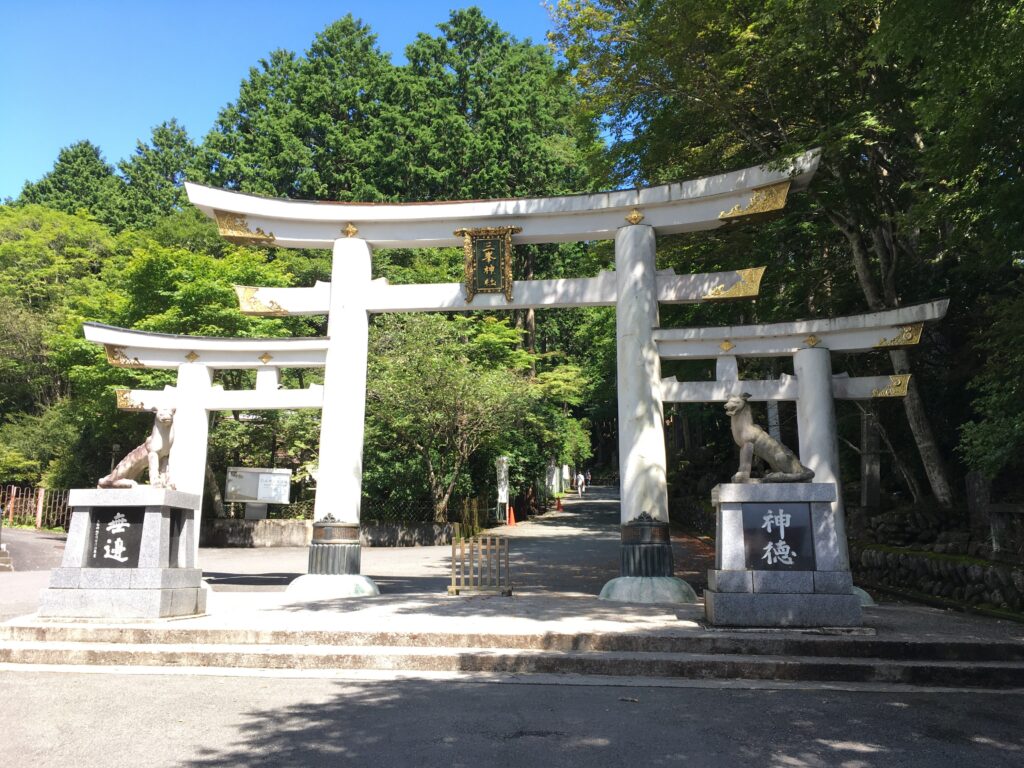 三峰山 三峯神社