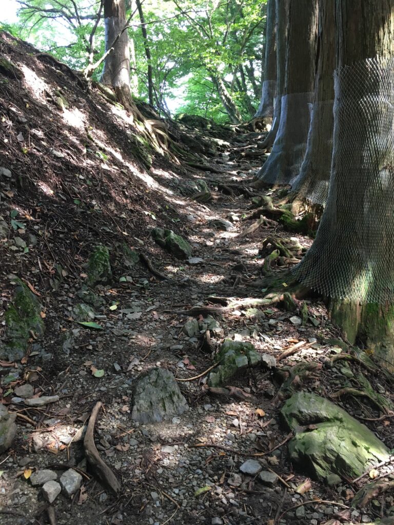 三峰山 三峯神社（奥宮）へ