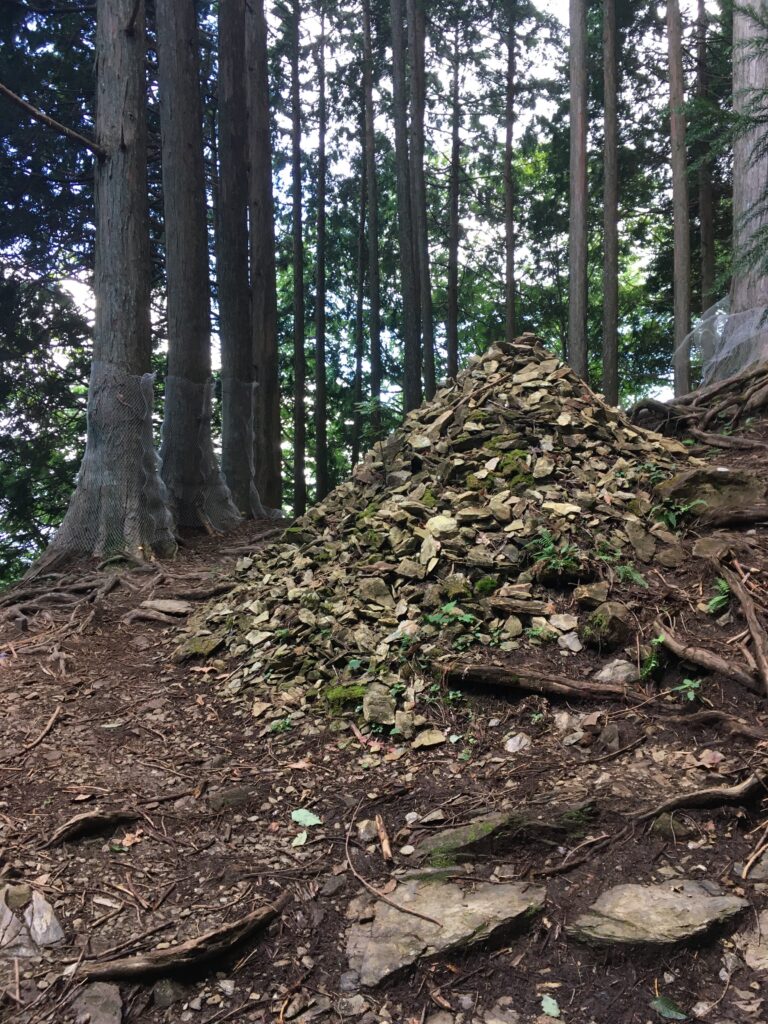 三峰山 三峯神社（奥宮）へ