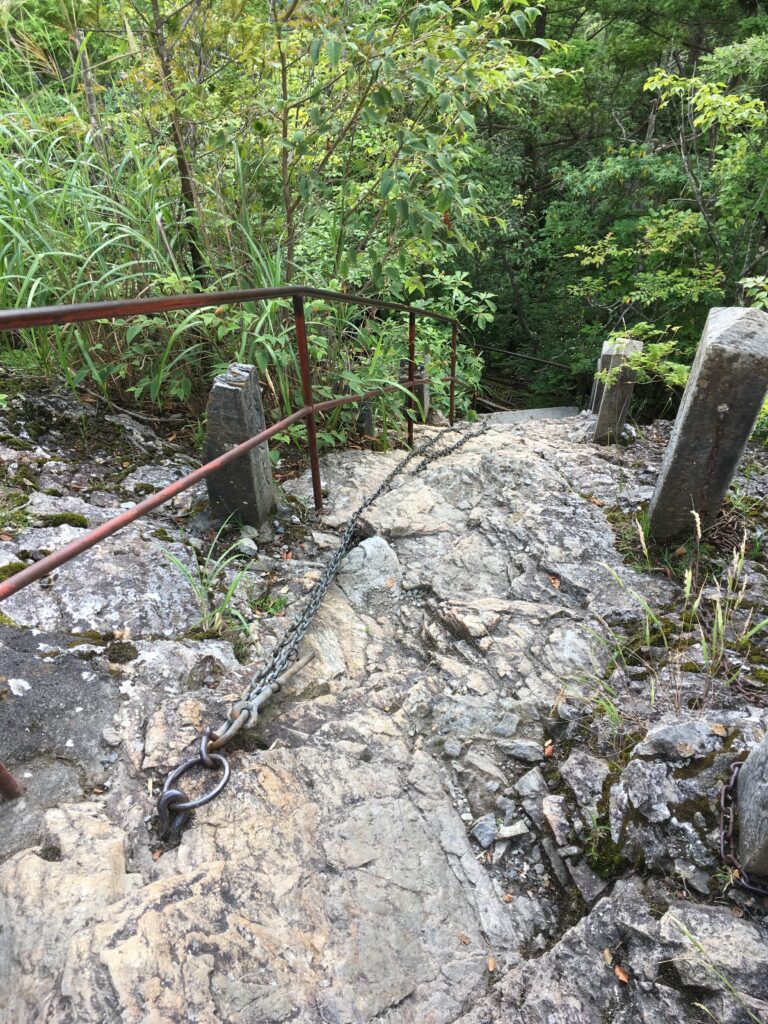 三峰山 三峯神社（奥宮）へ