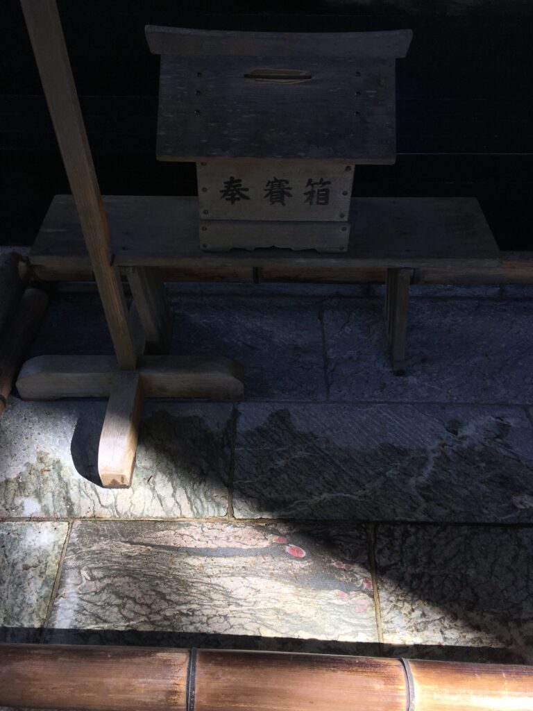 三峯神社の龍